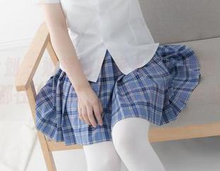 紧急企划 – 奶昔的居家私拍：图包里的每一帧都在默默说，‘你们的家真普通’