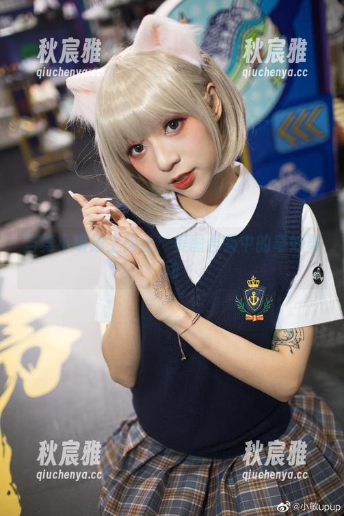 当舞小喵遇上肉丝：美图合集中的奇妙舞动
