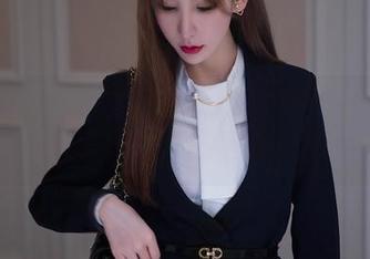 花漾show – 赵惟依coco的白裙作品：到底是裙子太美，还是她太吸引？