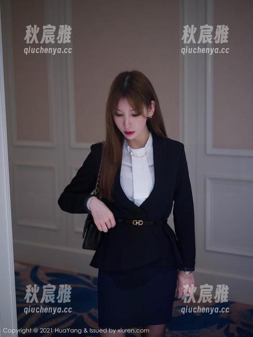 花漾show-赵惟依coco 花漾show - 赵惟依coco的白裙作品:到底是裙子太美,还是她太吸引?