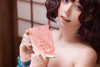 不得不说，菌烨tako的最新分享裤里丝，这画面感…让我这个吃瓜群众都想参与！