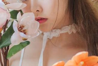 菠萝社 – 许诺Sabrina送你一组裤里丝：精选图片，感觉就像偷瞄邻居的窗户。