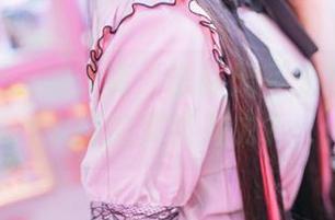 落落Raku的天真：谁说无圣光不能展现女孩的真实魅力？