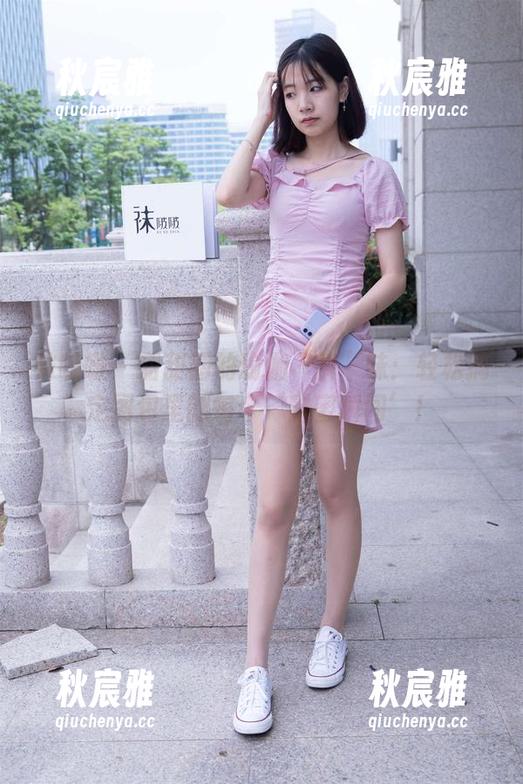 袜啵啵-甜甜圈 袜啵啵 - 甜甜圈的瑜伽“裤”味:轻松搞定图包里的每个‘甜蜜瞬间’!