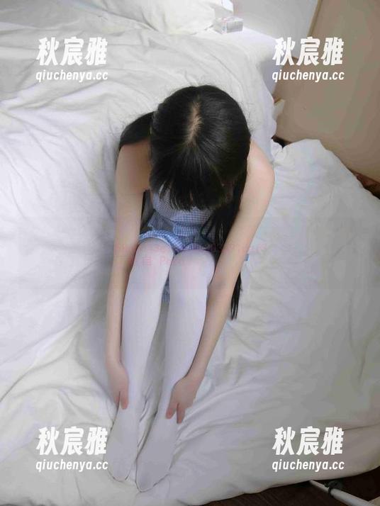 西尔酱 西尔酱的少女时光机:这张图片仿佛在说‘快来看看我!’