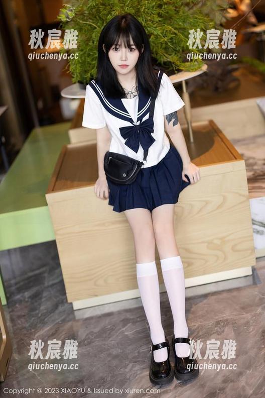 语画界 - 为啥金纯一的黑白写真原图让我觉得有点心痒痒，谁能告诉我？