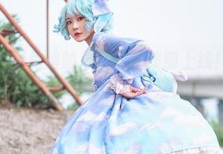 阿包也是兔娘的灰丝作品集刚上线！瞧，这画面真是糟糕又迷人。