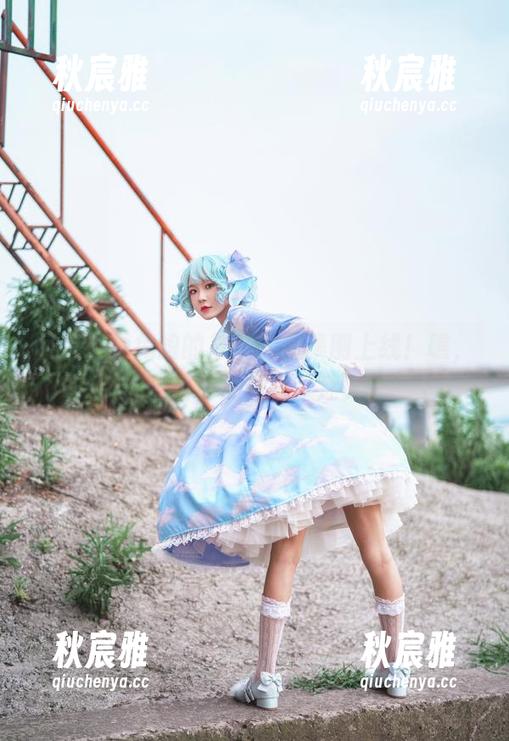 阿包也是兔娘 阿包也是兔娘的灰丝作品集刚上线!瞧,这画面真是糟糕又迷人。