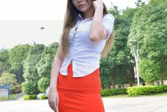 魔镜街拍 – 原图和精选都在这，婷婷的白色吊带连衣裙和黑丝美腿，话题不断，怎么能不多看几眼？